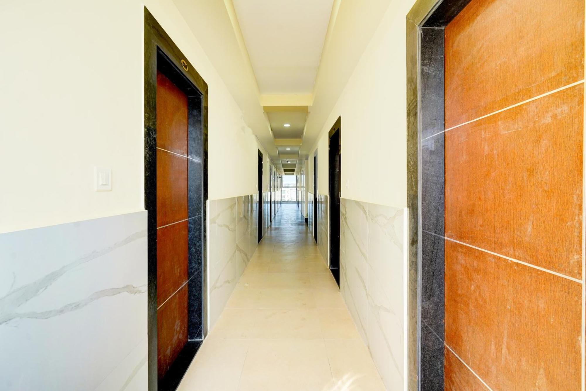 Super Hotel O Sri Vishnu Prime Opposite The Studio Salon, Kundalhalli Gate Bengaluru Zewnętrze zdjęcie